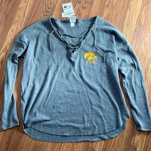 SOLD❗️NWT PINK Iowa Hawkeyes thermal